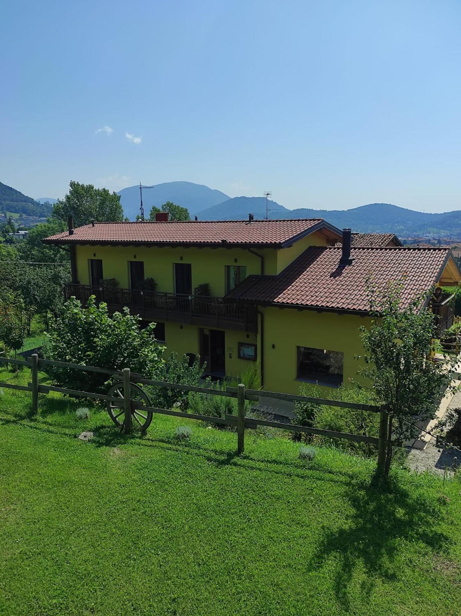 Agriturismo La Soglia Del Parco Ranica Exterior foto