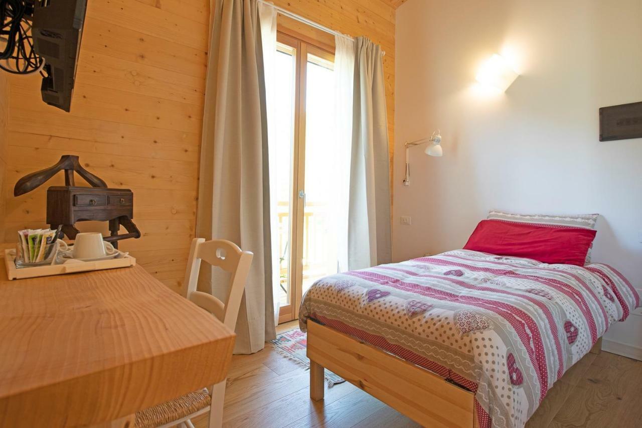 Agriturismo La Soglia Del Parco Ranica Exterior foto